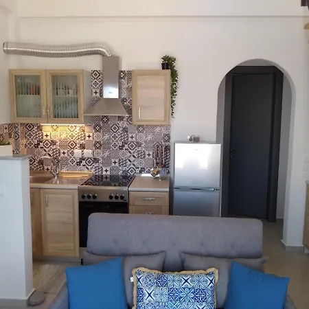 Armenaki Luxury Imerovigli (Santorini)